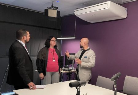 Embaixador de El Salvador visita Biblioteca Parque Villa-Lobos em SP