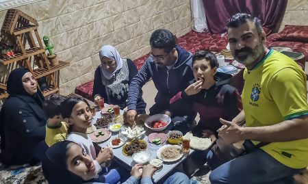 Brasileiros da Faixa de Gaza aguardam para serem retirados no Egito