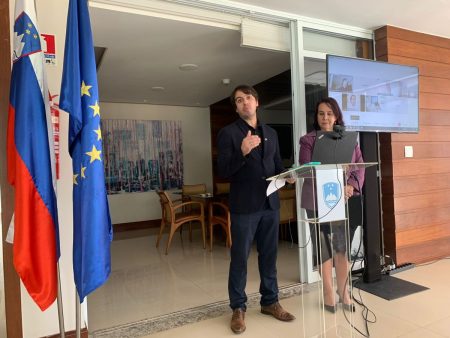 Importância das abelhas é tema de evento na Embaixada da Eslovênia