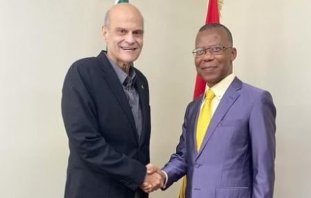 Embaixador de Angola reforça interesse em parcerias com o Brasil