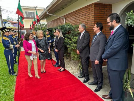 Embaixadora da Finlândia prospecta parcerias futuras com ao Estado de Santa Catarina