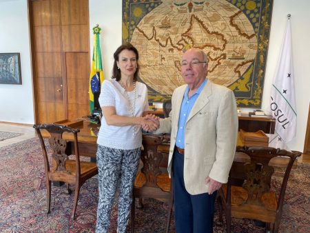Reunião entre Vieira e chanceler de Milei em Brasília indica avanço do Mercosul