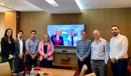 Embaixadora da Austrália recepciona chegada de delegação da AEGIC ao Brasil