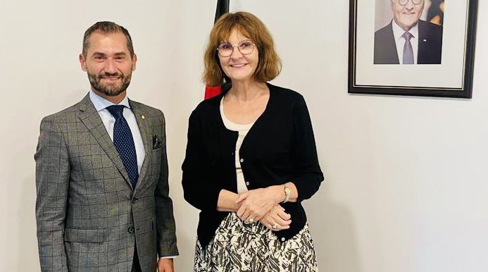 Embaixadora da Alemanha se reúne com representante da ACNUR no Brasil