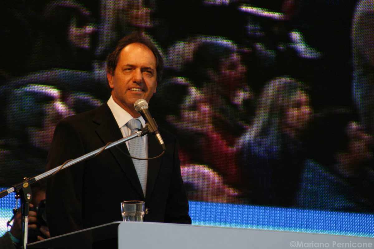 Daniel Scioli continua como Embaixador da Argentina no Brasil