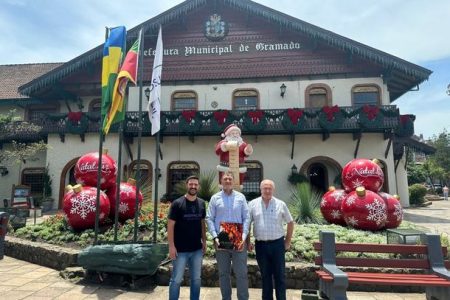 Embaixador do Canadá visitou o Executivo Municipal Gramadense