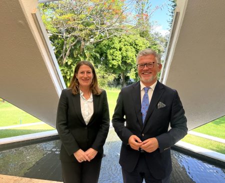 Embaixadores do Reino Unido e Ucrânia se reúnem em Brasília
