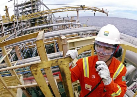 S&P eleva nota de crédito da Petrobras
