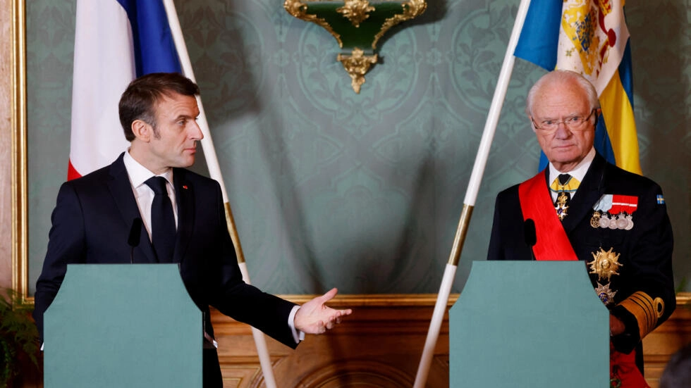 Na Suécia, Macron defende política agrícola europeia e soberania em defesa
