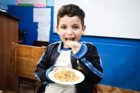 Guia para a implementação de escolas sustentáveis em diferentes idiomas facilita acesso de diversos países da América Latina e do Caribe