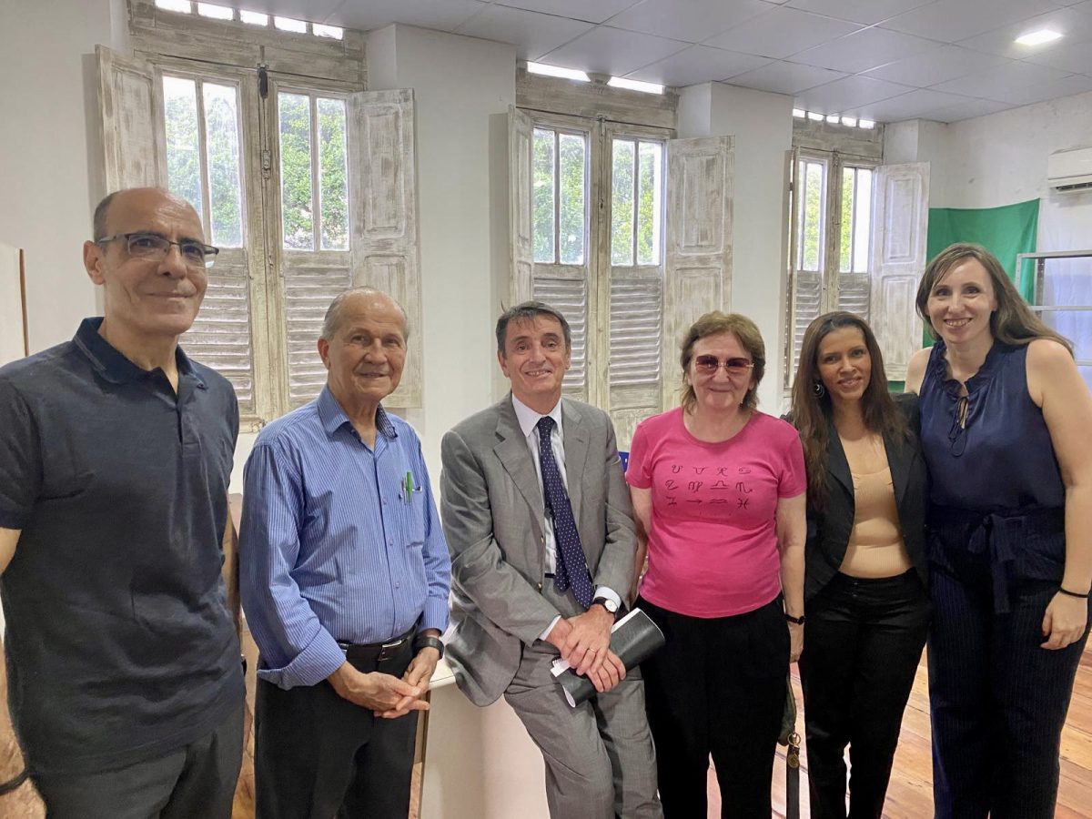 Embaixador italiano cumpre agenda em Recife