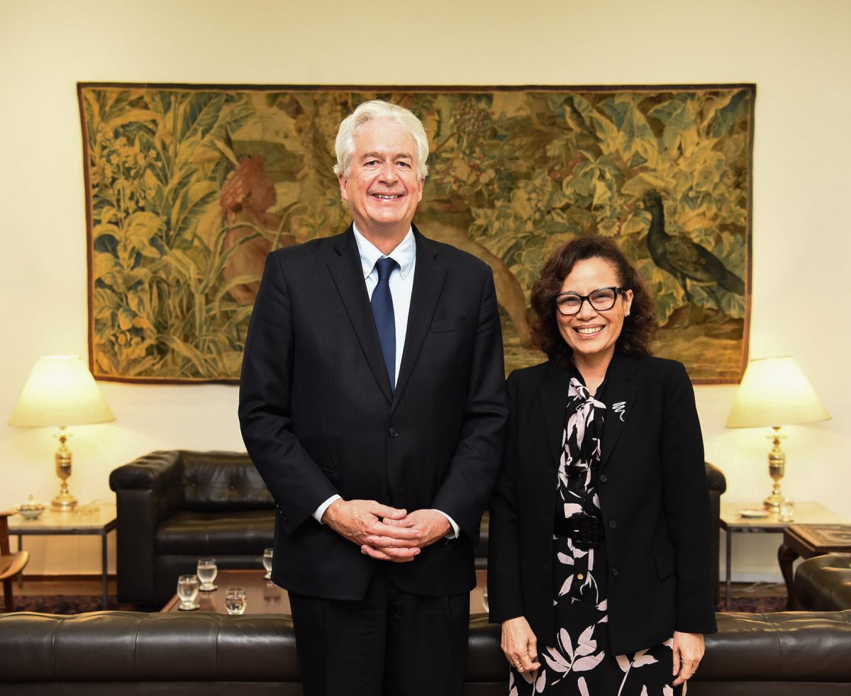 Diretor da CIA visita o Brasil