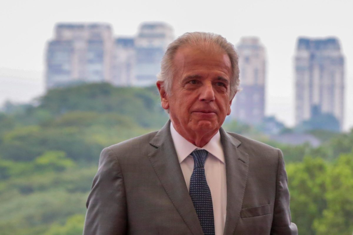 Ministro da Defesa pede ajuda e propõe novas relações com a CREDN