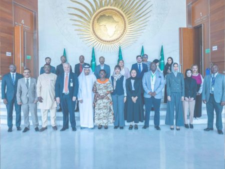 Diplomatas iniciantes viajam por centros internacionais na expedição global da Academia Diplomática Anwar Gargash