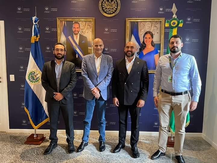 Embaixada de El Salvador se reúne com representantes da Inframérica