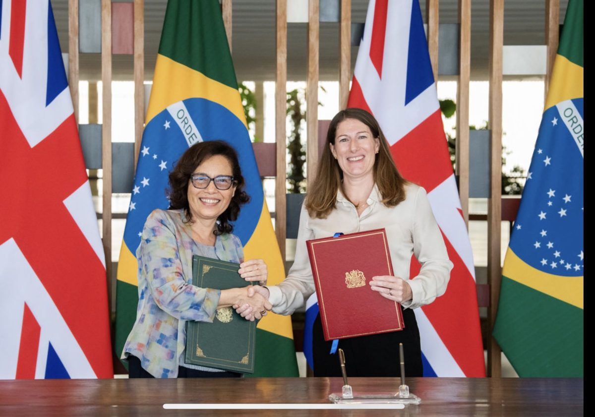 Brasil e Reino Unido assinam Acordo sobre Serviços Aéreos