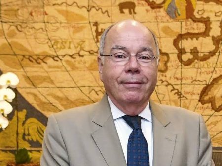 Chanceler Mauro Viera cumpre agenda oficial na Suíça