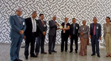Presidente da Comissão do Serviço Público do Nepal visita o Brasil