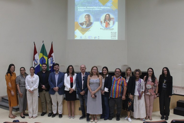 Cônsul argentina esteve na Ufal em busca de parcerias e intercâmbio