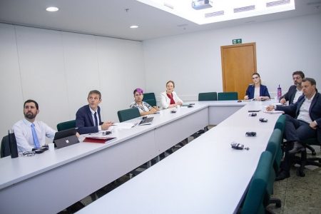 CNA recebe embaixada da Austrália