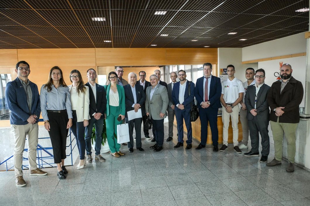 Delegação da República Tcheca realiza apresentação no Estado do Paraná