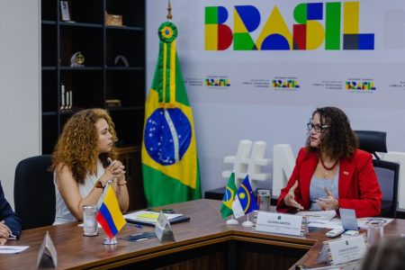 Brasil e Colômbia querem retomar programas de intercâmbio de pesquisadores