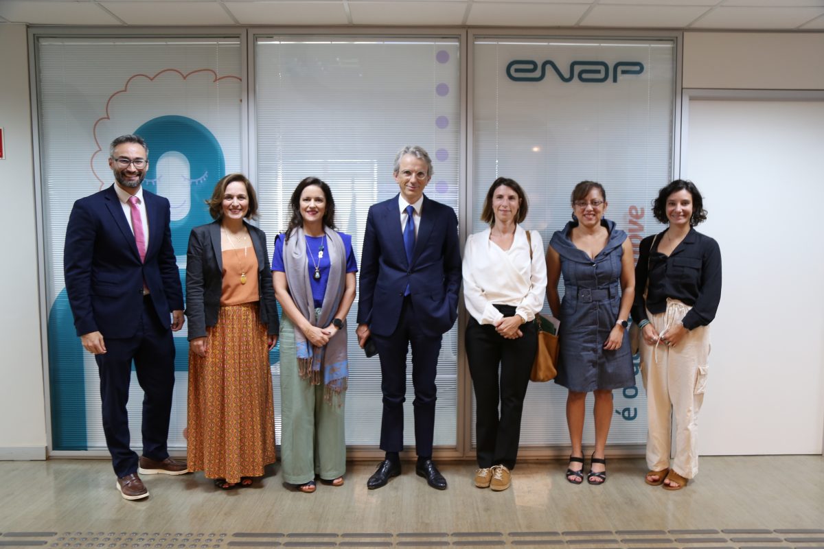 Presidenta da ENAP recebe Embaixador da França e dialoga sobre ampliação de parcerias