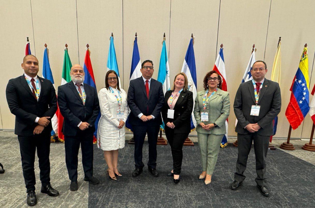 Delegação venezuelana participa do Encontro de Energia da CELAC em Honduras