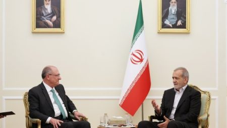 Geraldo Alckmin se reúne com recém empossado Presidente do Irã, Masoud Pezeshkian