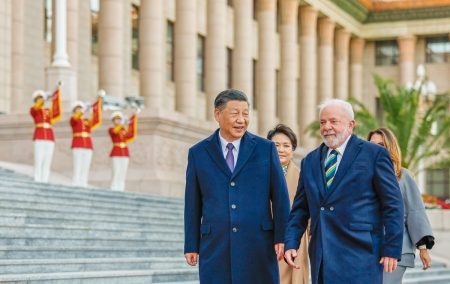 China é parceira essencial para crescimento econômico do Brasil, diz presidente brasileiro