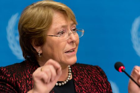 Lula e ex-presidenta chilena Michelle Bachelet conversam sobre situação política na América Latina e na Europa