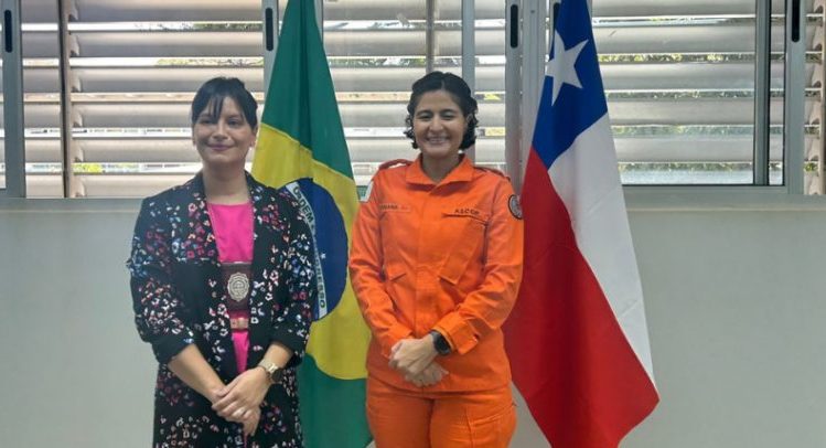 Adida Policia da Embaixada do Chile visita o CBMDF