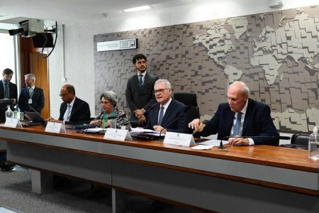 Comissão aprova novos embaixadores brasileiros na Argélia, Equador e São Vicente e Granadinas