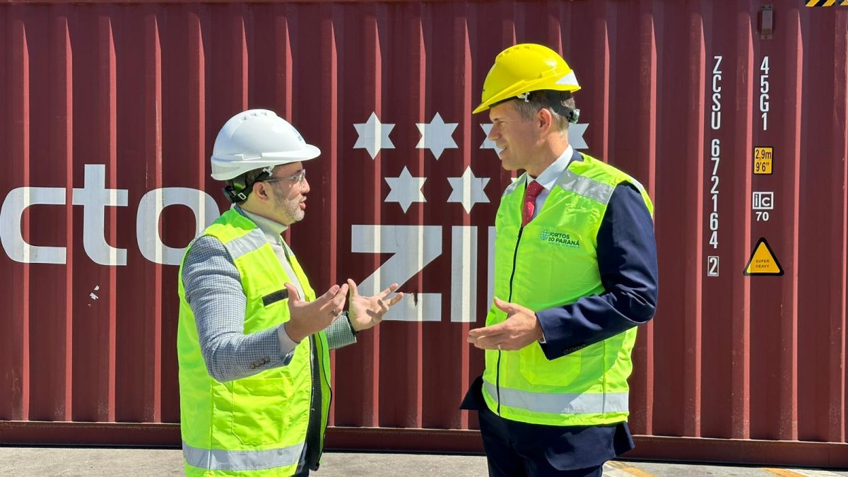 Cônsul-geral dos EUA visita o Porto de Paranaguá