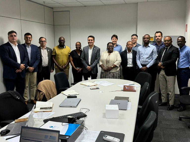 Durante reunião em Brasília, Anac promove ações de cooperação técnica com países lusófonos