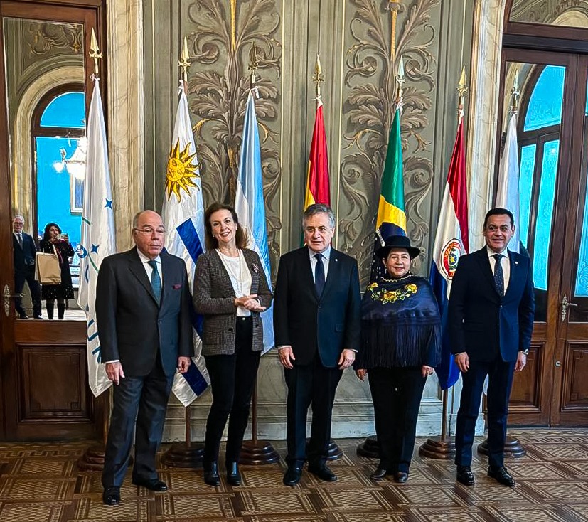 Mauro Vieira participa da reunião de chanceleres do MERCOSUL em Montevidéu