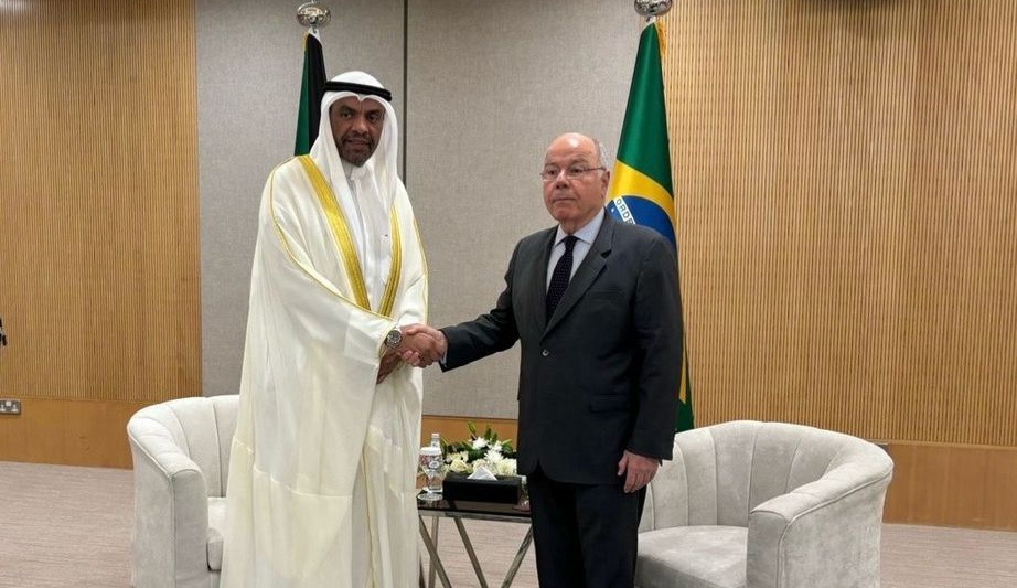Mauro Vieira encontra-se com homólogo do Kuwait