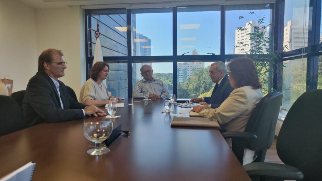 Embaixadora da República Tcheca vista FIEB e SENAI Cimatec