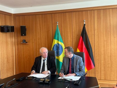 MGI firma acordo de cooperação com Ministério do Interior alemão para fortalecer gestão pública