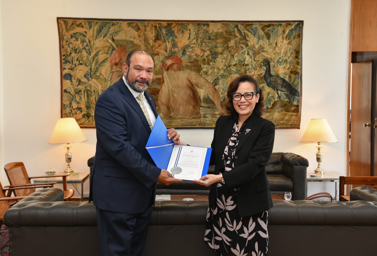 Luis Alberto Aparicio Bermúdez é o novo Embaixador de El Salvador no Brasil