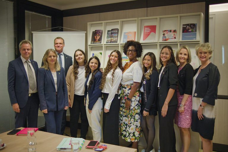 Meninas assumem em Brasília o papel de embaixadoras nórdicas por um dia