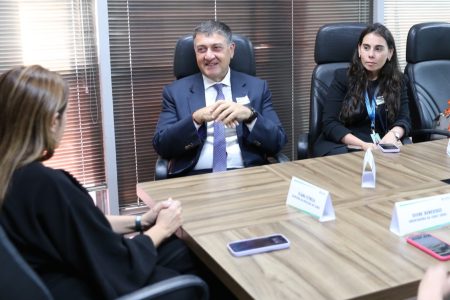 Embaixador do Canadá visita Seduc e vislumbra parcerias educacionais com o Ceará