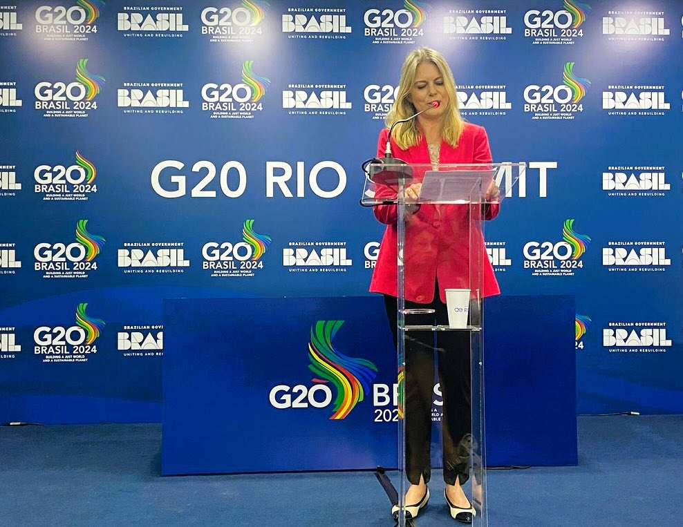 Embaixadora da Dinamarca participa do lançamento da Iniciativa Global para Integridade da Informação sobre Mudanças do Clima