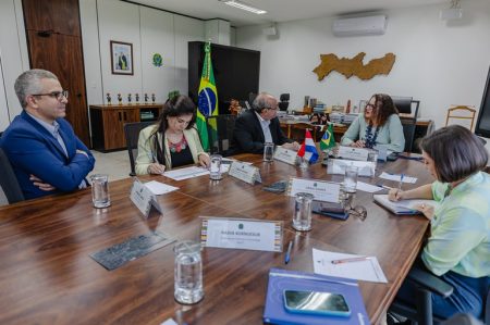 Brasil e Paraguai iniciam conversa para cooperação em novos projetos na área de CT&I