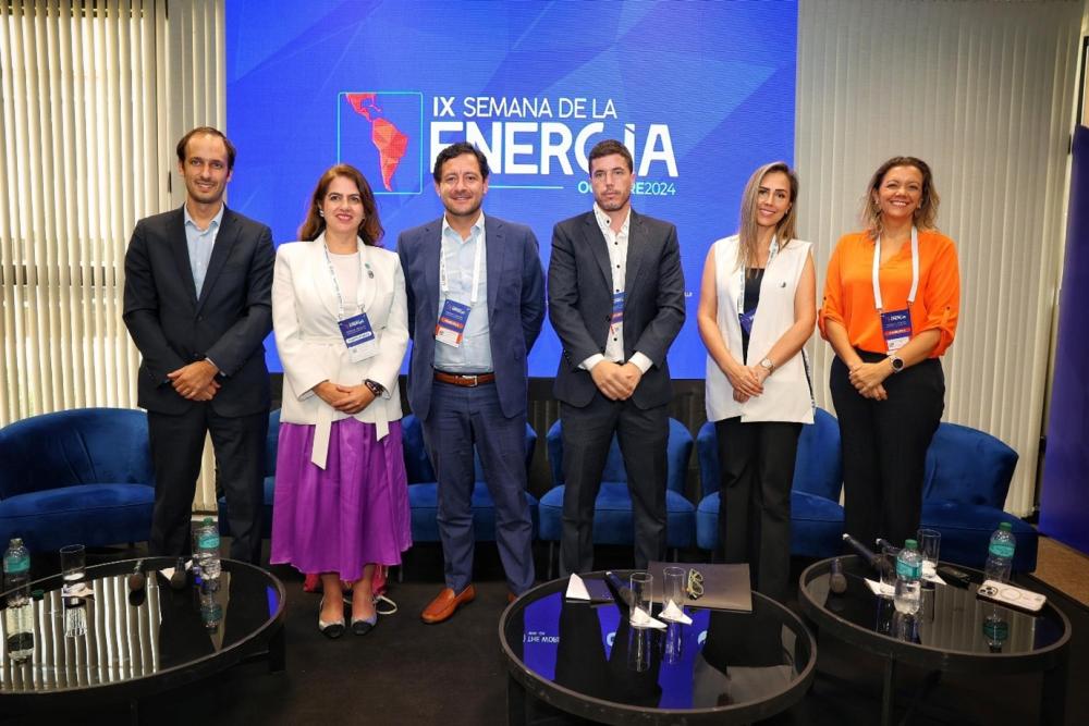 Biocombustíveis são a ferramenta ideal para descarbonizar o transporte, asseguram em conferência energética mais importante da América Latina
