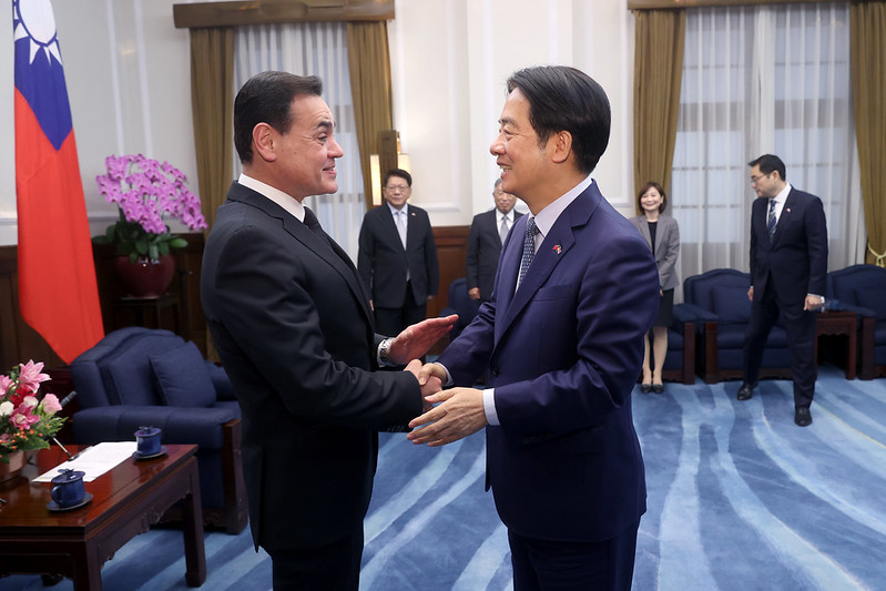 Presidente de Taiwan encontra-se com a delegação liderada pelo Ministro das Relações Exteriores do Paraguai, Rubén Ramírez Lezcano