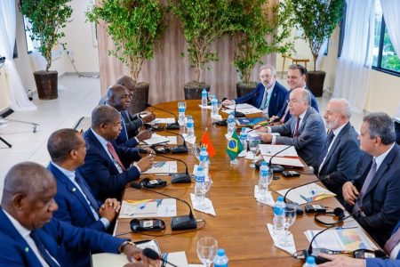 Lula recebe presidentes da Angola e da Turquia