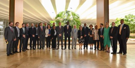 Passagem de bastão: ministro das Relações Internacionais da África do Sul se compromete a seguir legado brasileiro no G20
