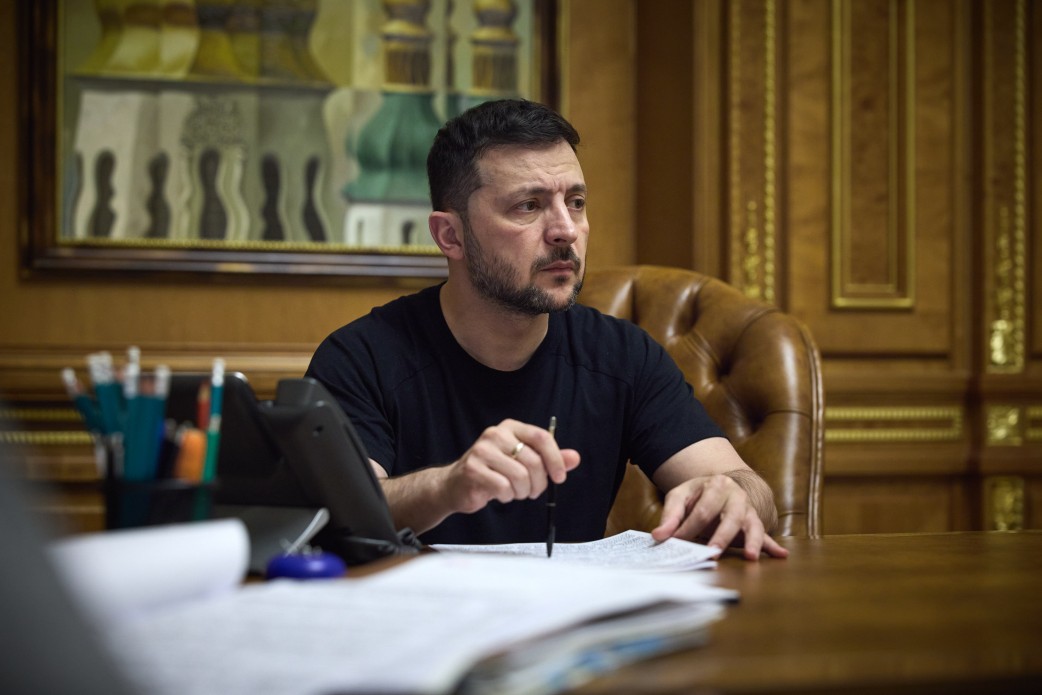 Volodymyr Zelenskyy discute apoio contínuo à Ucrânia com Justin Trudeau