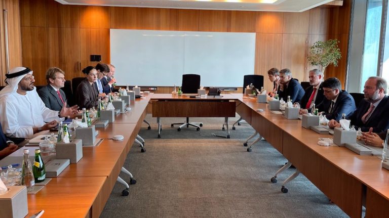 Ministro de Minas e Energia cumpre agenda nos Emirados Árabes
